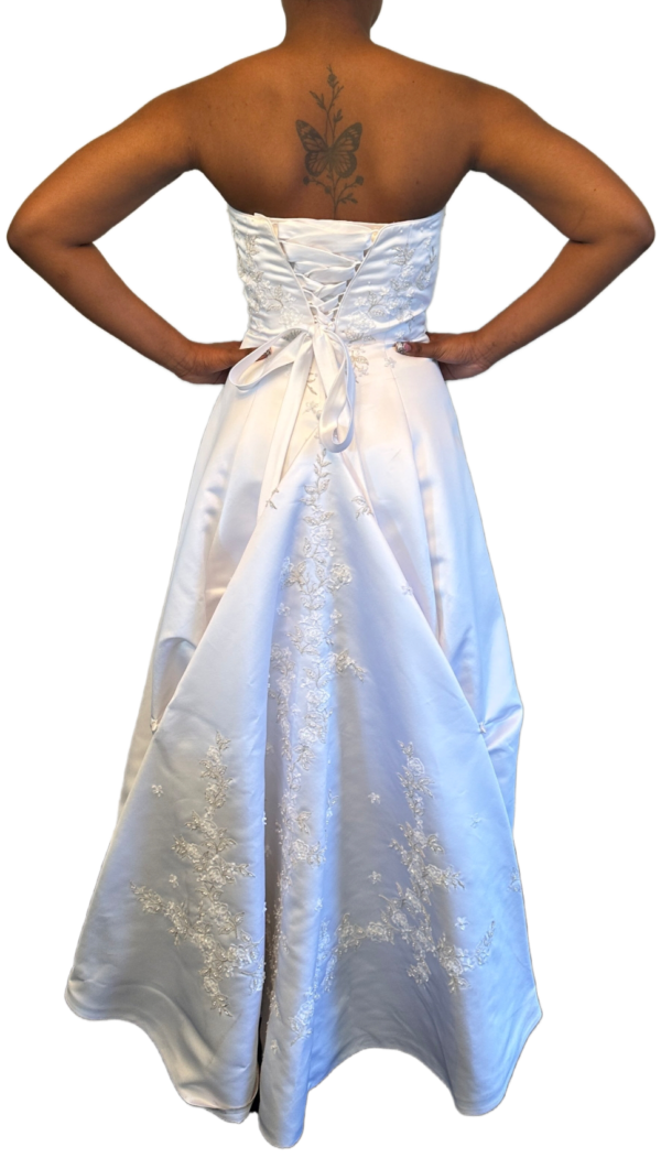 Satin Floral Size 6 - Image 3
